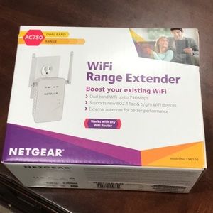 NetGear WiFi Range Extender EX6100